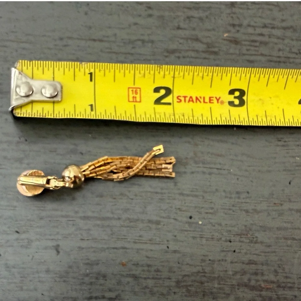 Vintage Gold Tone Tassel Drop Clip On Earrings Box Chain Fringe Dangle